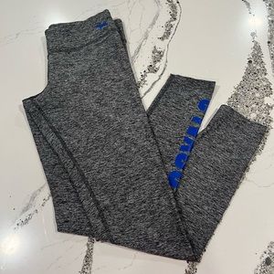Victoria’s Secret PINK Ultimate Yoga Leggings with Kansas City Royals Detail